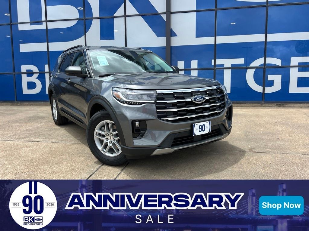 2026 Ford Explorer Active in Carbonized Gray Metallic — front three-quarter view